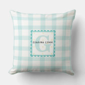 Aqua Blue Gingham Anpassbare Monogramm Kissen (Vorderseite)