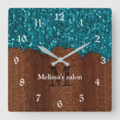 Aqua blue Glitzern rustikales wood Salon Monogram Quadratische Wanduhr (Vorderseite)
