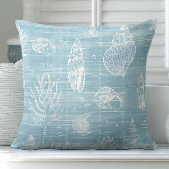 Aqua Blue Seashells Throw Kissen (Von Creator hochgeladen)
