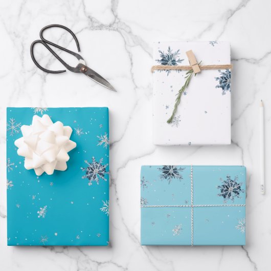 Aqua Blue Silver White Christmas Snowflakes Geschenkpapier Set (Vorderseite)