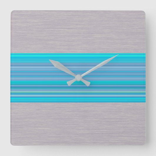 Aqua Blue Striped Pattern on Silver Gray Quadratische Wanduhr (Vorderseite)