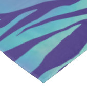 Aqua Blue und Lila Zebrastreifen Tischdecke (Schrägansicht)