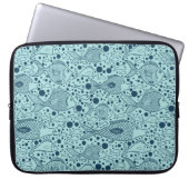 Aqua-farbener Ozeanfisch mit Blasen Laptopschutzhülle (Vorderseite)