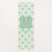 Aqua Gray und Chartreuse Trendy Monogram Yogamatte (Vorderseite)