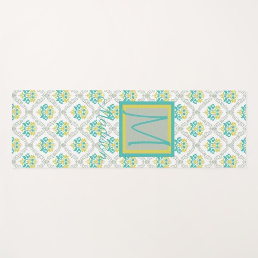 Aqua Gray und Chartreuse Trendy Monogram Yogamatte (Vorderseite (Horizontal))