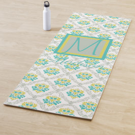 Aqua Gray und Chartreuse Trendy Monogram Yogamatte