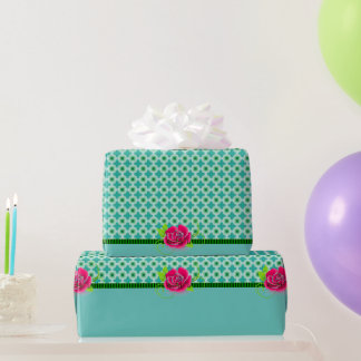 Aqua & Green Polka Dot | Rosa Rose mit festem Band Geschenkpapier