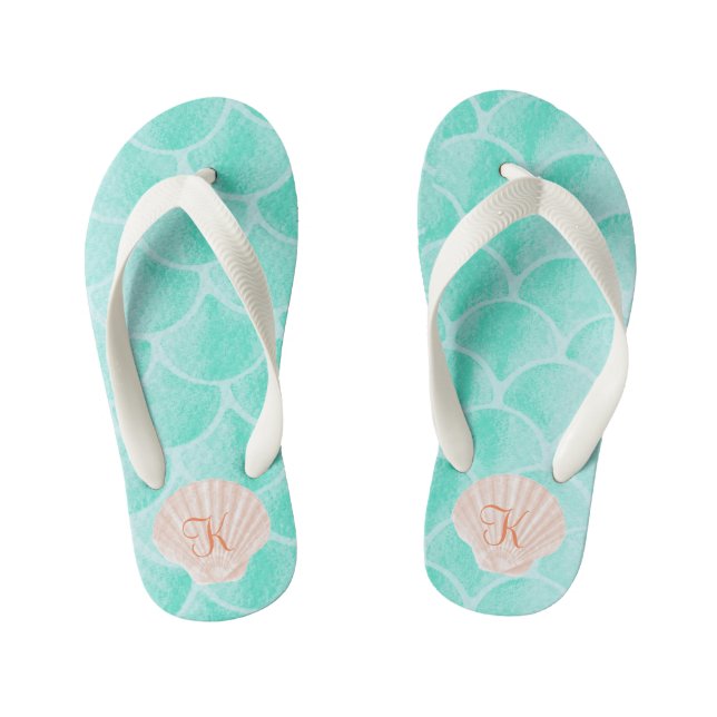 Aqua Mermaid Scales | Seashell Custom Initial Kinderbadesandalen (Fußbett)