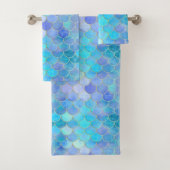 Aqua Pearlescent & Gold Mermaid Scanner Muster Badhandtuch Set (Insitu)