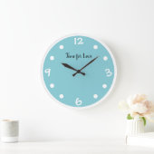 Aqua Polka Dot Wall Clock Große Wanduhr (Zuhause)