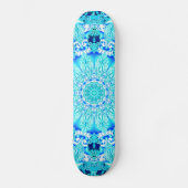 Aqua-Spitze, empfindlicher, abstrakter Mandala Skateboard (Vorderseite)