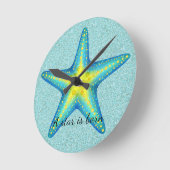 Aqua Turquoise and Yellow Starfish Wall Clock Runde Wanduhr (Winkel)