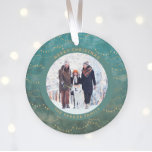 Aqua und Gold Fairy Lights | Zwei Fotos Ornament<br><div class="desc">Dieses moderne Weihnachtsschmuck besticht durch einen reichen Aquabacken mit eleganten Imitaten,  goldenen Lichtern und zwei Ihrer beliebten persönlichen Fotos. Fügen Sie Ihren Familiennamen in goldfarbenem Text hinzu.</div>