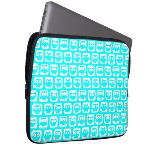 Aqua Whimsical Owl Pattern Laptopschutzhülle (Vorne Rechts)