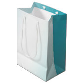Aqua White Ombre Mittlere Geschenktüte (Vorderseite Schrägansicht)