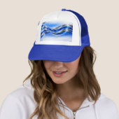 Aqualume Flow – Blaue Silberwelle Energietasse Truckerkappe (Beispiel)