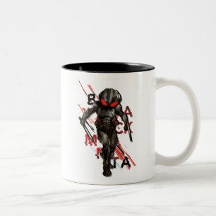 Aquaman   Black Manta Scattered Typografy Graphic Zweifarbige Tasse