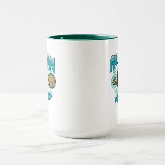 Aquaman | Chibi Aquaman Undersea Graphic Tasse (Zentrum)