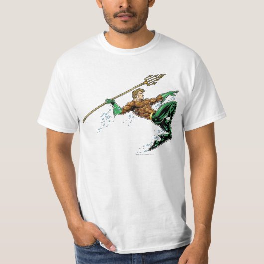 Aquaman Lunging mit Spear T-Shirt (Vorderseite)