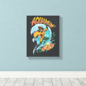 Aquaman und Trident Rising Surf Graphic Leinwanddruck (Insitu (Holzboden))
