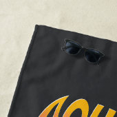 Aquaman und Trident Rising Surf Graphic Strandtuch (Beispiel)