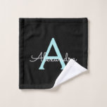 Aquamarin Aqua Blue Girly Script Monogram Name Mod Waschlappen<br><div class="desc">Schwarz und Aquamarin Aqua Blue Simple Script Monogram Name Spiral Notebook Planner. Das macht den perfekten 16 Geburtstag,  Hochzeit,  Brautparty,  Jubiläum,  Babydusche oder Junggeselinnen-Abschied Geschenk für jemanden,  der Lieben glamourösen Luxus und schicke Stile.</div>