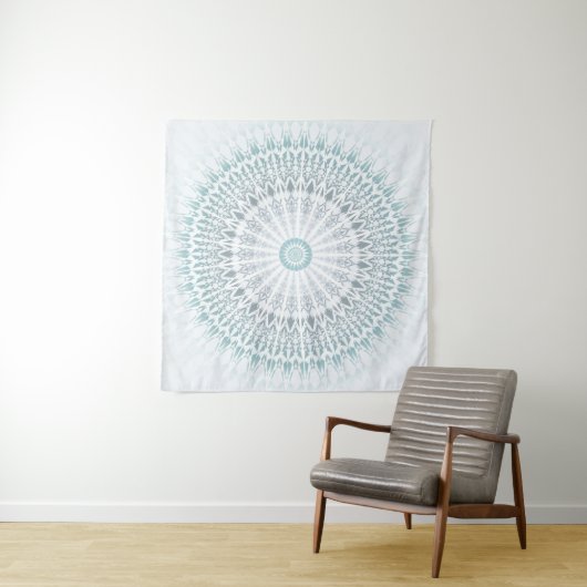 Aquamarin Aqua Modern Geometric Mandala Wandteppich (Beispiel (Horizontal))