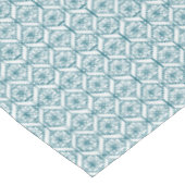 Aquamarin auf weißem ethnischem Muster, Blume, Che Tischdecke (Schrägansicht)