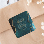 Aquamarin Blue Gold Agate Script Hochzeit Quadratischer Aufkleber<br><div class="desc">Dieser elegante,  moderne Hochzeitsaufkleber besticht durch eine aquamarine blaue Aquarellfarbe in einem Geodedesign,  das mit Imitaten mit goldenem Glitzer bestickt wurde. Der goldfarbene Text lässt sich leicht anpassen,  mit den Namen der Braut und des Bräutigams in handschriftlicher Kalligraphie über einen großen Ampersand und dem unten angegebenen Hochzeitstermin.</div>