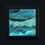 Aquamarin Blue Gold Marmor Aqua Türkis Geschenkbox<br><div class="desc">Geschenkboxen mit Agate Aquamarin Blue Gold Glitzer Marble Aqua Türkis Geode Anpassbare Geschenkboxen - oder Ihren Namen / Text hinzufügen - Machen Sie Ihre besondere Geschenkboxen! Ändern und verschieben oder entfernen / Text / Elemente hinzufügen mit Anpassungs-Tool ! Design von MIGNED ! Bitte schauen Sie sich meine anderen Projekte an....</div>