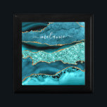 Aquamarin Blue Gold Marmor Türkis Ihren Namen Gesc Erinnerungskiste<br><div class="desc">Geschenkboxen mit Agate Aquamarin Blue Gold Glitzer Marble Aqua Türkis Geode Anpassbare Geschenk - Fügen Sie Ihren Namen / Text - Machen Sie Ihre besondere Geschenkboxen! Ändern und verschieben oder entfernen / Text / Elemente hinzufügen mit Anpassungs-Tool ! Design von MIGNED ! Bitte schauen Sie sich meine anderen Projekte an....</div>