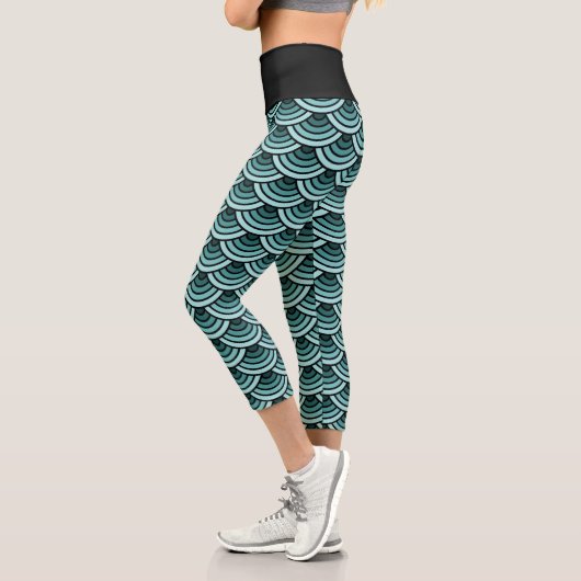 Aquamarin Blue Green Wacles Circles Art Pattern Capri Leggings (Links)