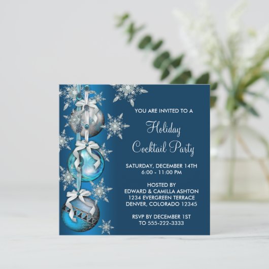 Aquamarin Blue Snowflakes Ornamente Party Einladung (Stehend Vorderseite)