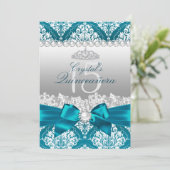 Aquamarin Damask Pearl Bow Quinceanera Einladung (Stehend Vorderseite)