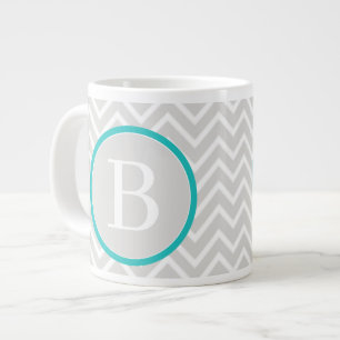 Aquamarin-grüne Zickzack Monogram-Tasse Jumbo-Tasse