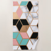 Aquamarin rosa Abstraktes Kubikmuster auf Marmor Strandtuch (Vorderseite)