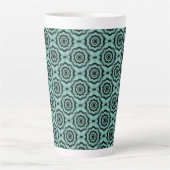 Aquamarin Schwarze Blume Nahtloses Muster Milchtasse (Vorderseite)