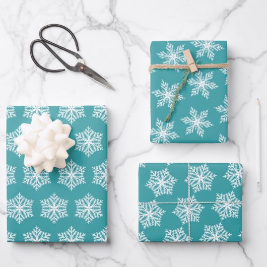 Aquamarin türkisfarbene Schneeflocken Weihnachten Geschenkpapier Set (Vorderseite)