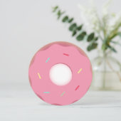 Aquamarin und rosa Donut Sprinkle Mix Runde Einladung (Stehend Vorderseite)