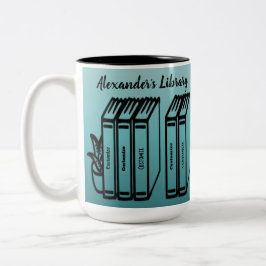 Aquamarine Bibliothek mit personalisierten Buchtit Zweifarbige Tasse