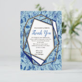 Aquamarine Blüten auf einer Skulpturenstruktur RSVP Karte (Stehend Vorderseite)