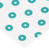 Aquamarine Green Polka Dots Tischdecke (Schrägansicht)