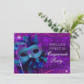 Aquamarine Lila Feather Masquerade Sweet 16 Einladung (Stehend Vorderseite)