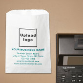 Aquamarine Markenbezeichnung für Grüne Texte auf P Geschenktütchen