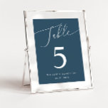 Aquamarine Minimalhochzeit Tischnummer<br><div class="desc">Minimale und elegante Hochzeitstil-Tischnummer mit modernem Skripttext,  der "Table" oben auf einem aquamarinen Hintergrund sagt.</div>