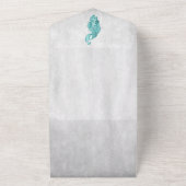 Aquamarine Pfauenhochzeit in einer Einladung (Außenbereich)