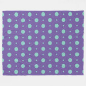 Aquamarine Polka-Punkte auf Lila Fleece-Blanket Fleecedecke (Vorderseite (Horizontal))