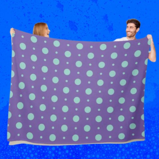 Aquamarine Polka-Punkte auf Lila Fleece-Blanket Fleecedecke