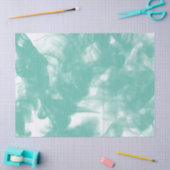 Aquamarine Schmuckstücke über weißes Dekoupage Seidenpapier (Basteln)