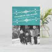 Aquamarine Slanted Chalkboard Holiday Foto Flat Ca Einladung (Stehend Vorderseite)
